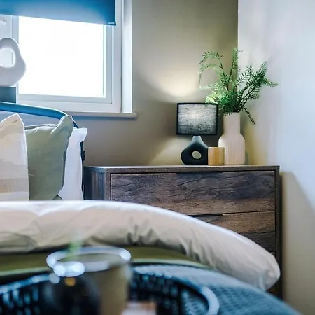 Homebird - Tavistock *