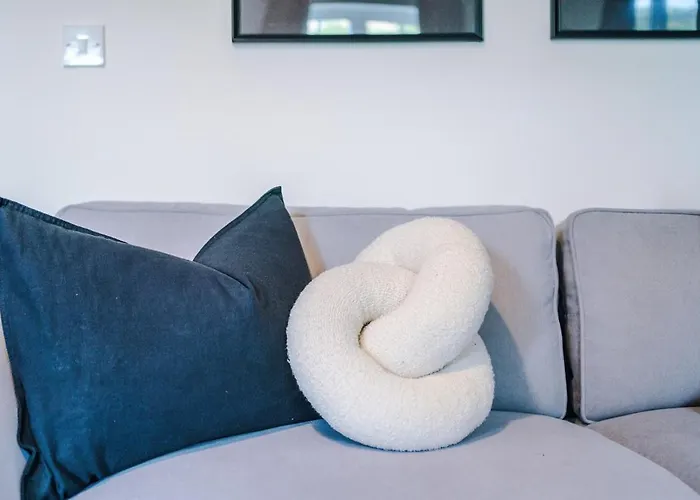 Homebird - Tavistock 利兹