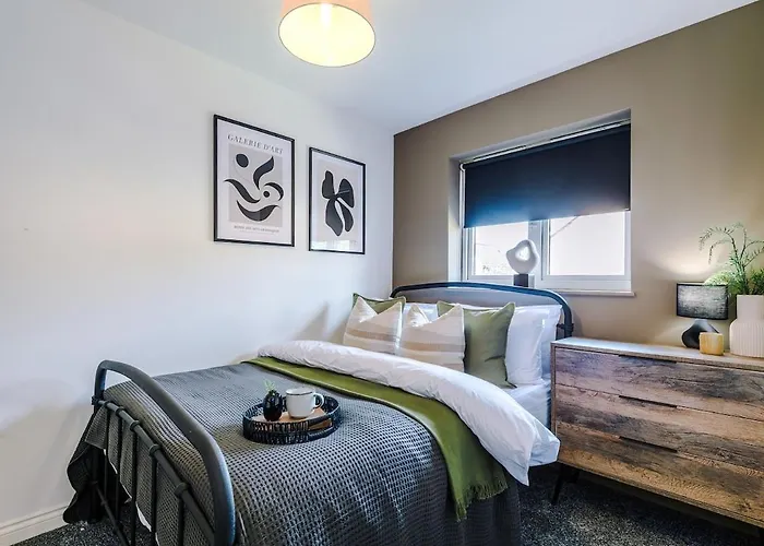 Homebird - Tavistock