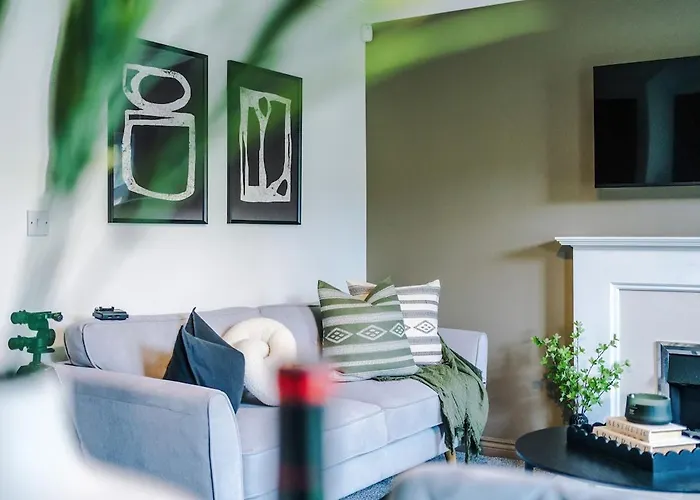 Homebird - Tavistock